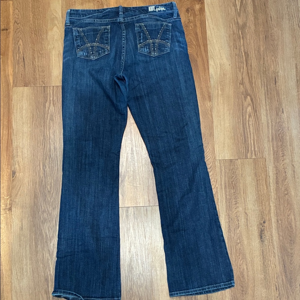 Kut from the Kloth Farrah Baby Bootcut Jeans dark wash - Picture 3 of 4